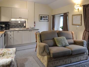 Log Cabin for 2 People in Brentor, Devon, Photo 2