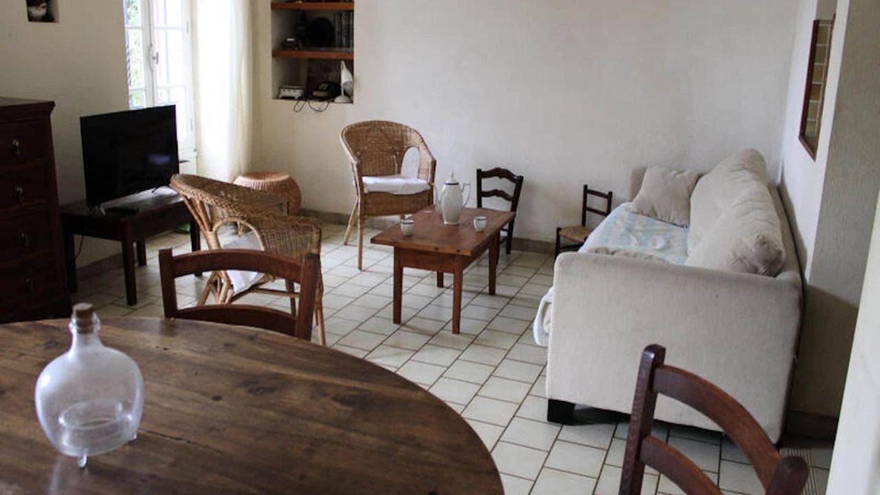 Appartement de vacances entier, Ferienwohnung für 4 Personen (90 m²) in Mollans-sur-Ouvèze in Entrechaux, Parc naturel régional du Mont-Ventoux