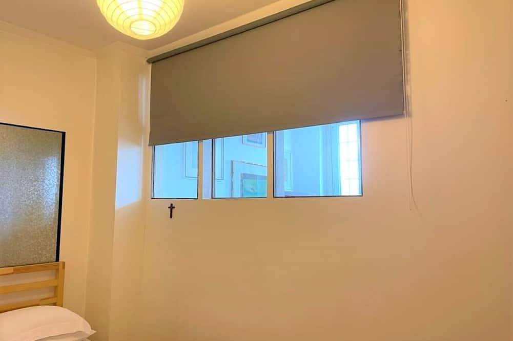 Ganze Wohnung, Herrliche 1 Schlafzimmer Wohnung + Terrasse (Kentish Town) in Camden, London