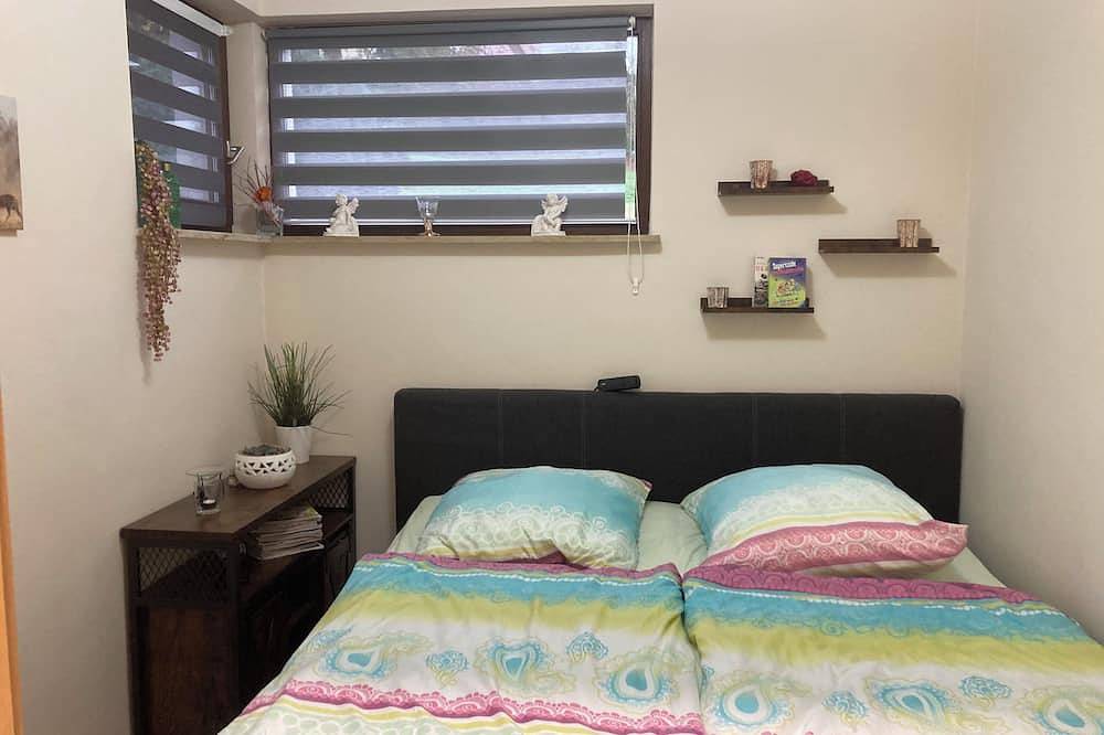Ganze Wohnung, Moderne Fewo in Haundorf mit Terrasse und Balkon ebenerdig . Hunde willkommen in Haundorf, Fränkisches Seenland