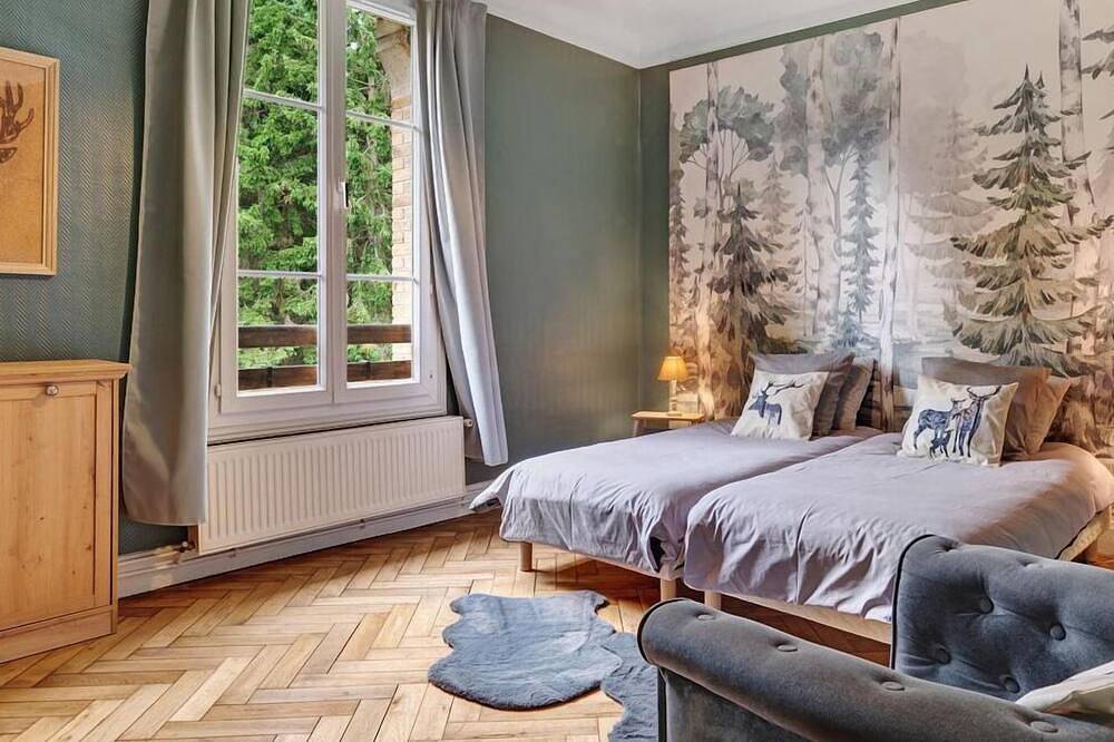 Green Station - Forges Les Eaux in Forges-les-Eaux, Región de Dieppe