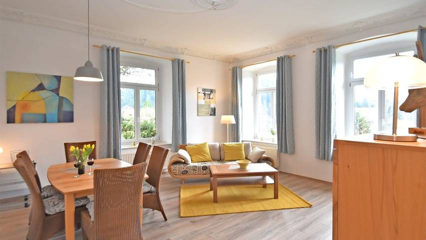 Ferienhaus für 3 Personen, mit Garten und Terrasse in Grünhainichen