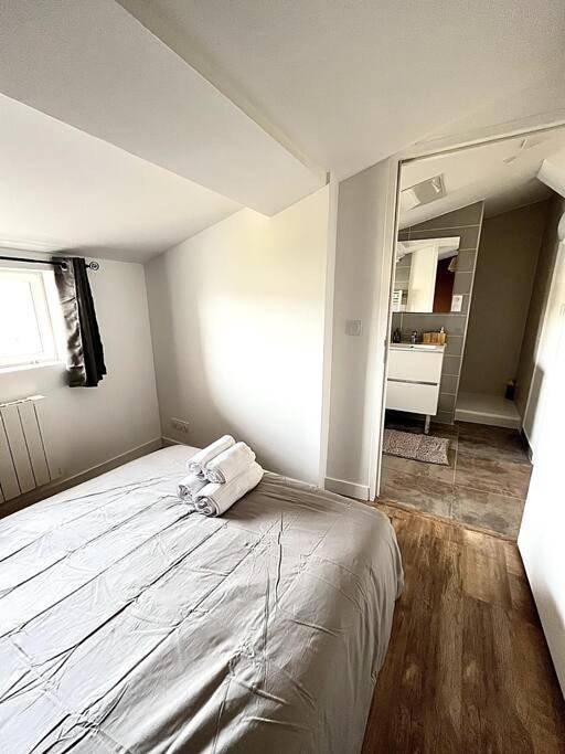 Appartement entier, Two-Bedroom Apartment in Bourg-de-Péage, Région de Valence