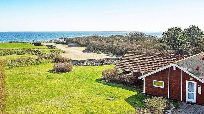 Ferienhaus für 6 Personen, mit Terrasse und Ausblick sowie Sauna in Klint