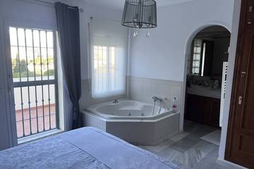 Villa for 6 People in La Cala de Mijas, Mijas, Photo 2