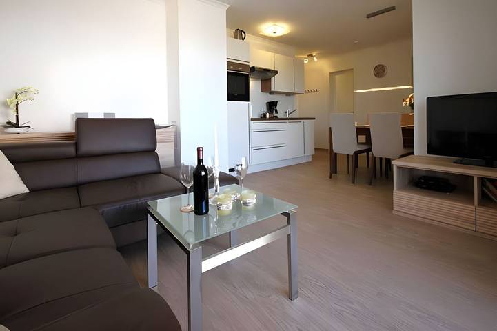 Ferienwohnung für 4 Personen, mit Balkon in Börgerende-Rethwisch - 2