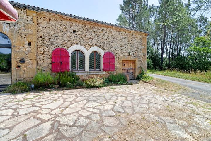 Ganze Wohnung, La Maison Dô – Charmantes Steinhaus für 4 Personen mit Pool im Lot nahe Dordogne in Frayssinet-le-Gélat, Quercy