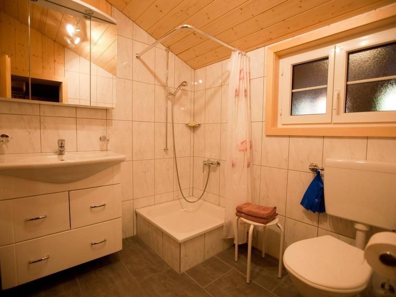 Ganze Wohnung, 4.5 Zimmer Ferienwohnung Hofstatthaus in Hasliberg, Berner Oberland