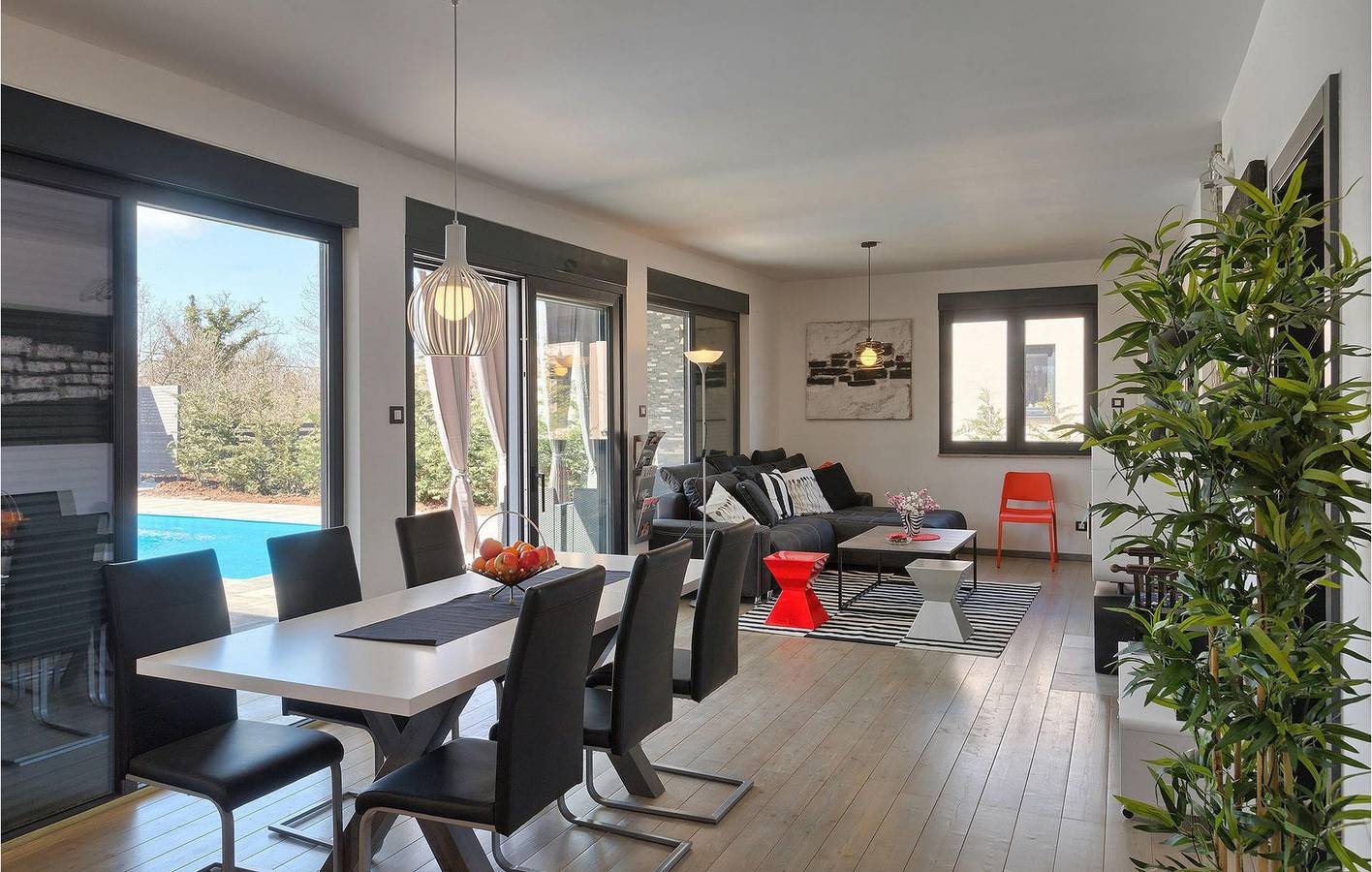 Geräumige 2-Zimmer-Wohnung mit Pool, Parkplatz und WLAN in der Nähe von Restaurants und dem Stadtzentrum in Butkovići, Svetvinčenat