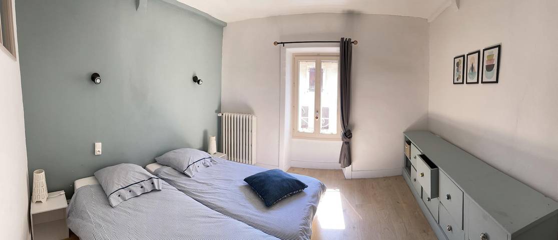 Gîte pour 9 personnes, avec terrasse à Clairvaux-les-Lacs - 2