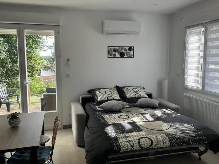 Location de vacances pour 2 personnes, avec piscine et jardin à Bégaar - 3