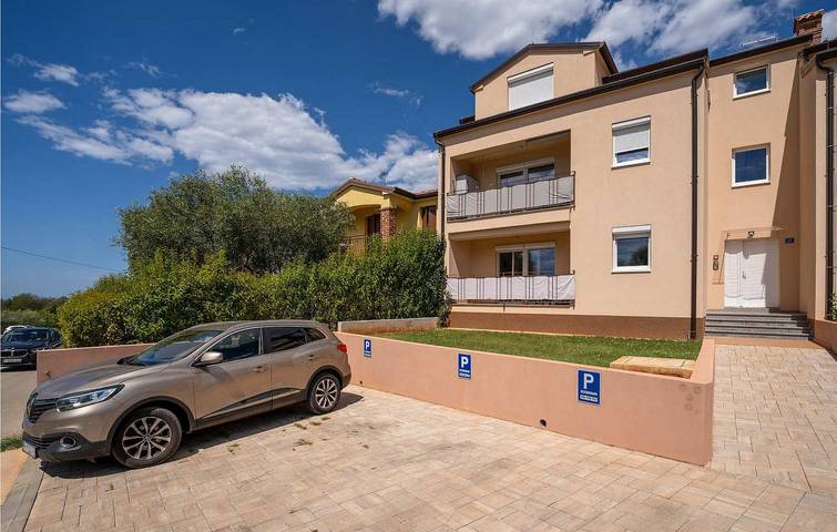 Apartamento de vacaciones para 4 personas, con terraza y jardín - 1