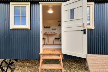 Glamping for 2 People in Northamptonshire, Midlands, Photo 3