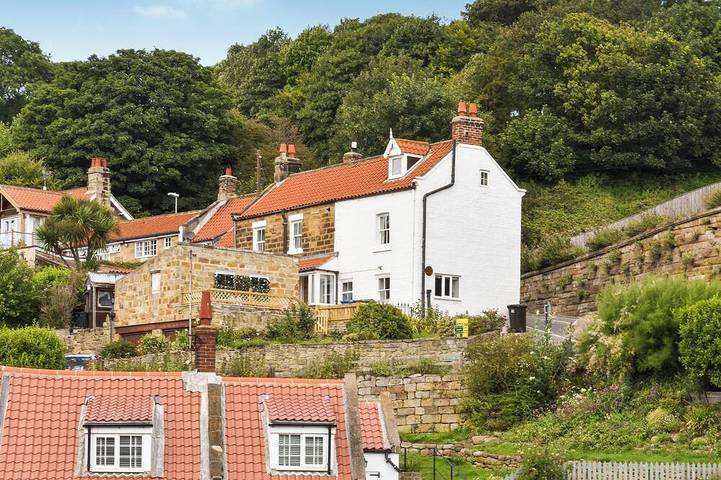 Cottage for 4 people, with garden, with pets in Sandsend