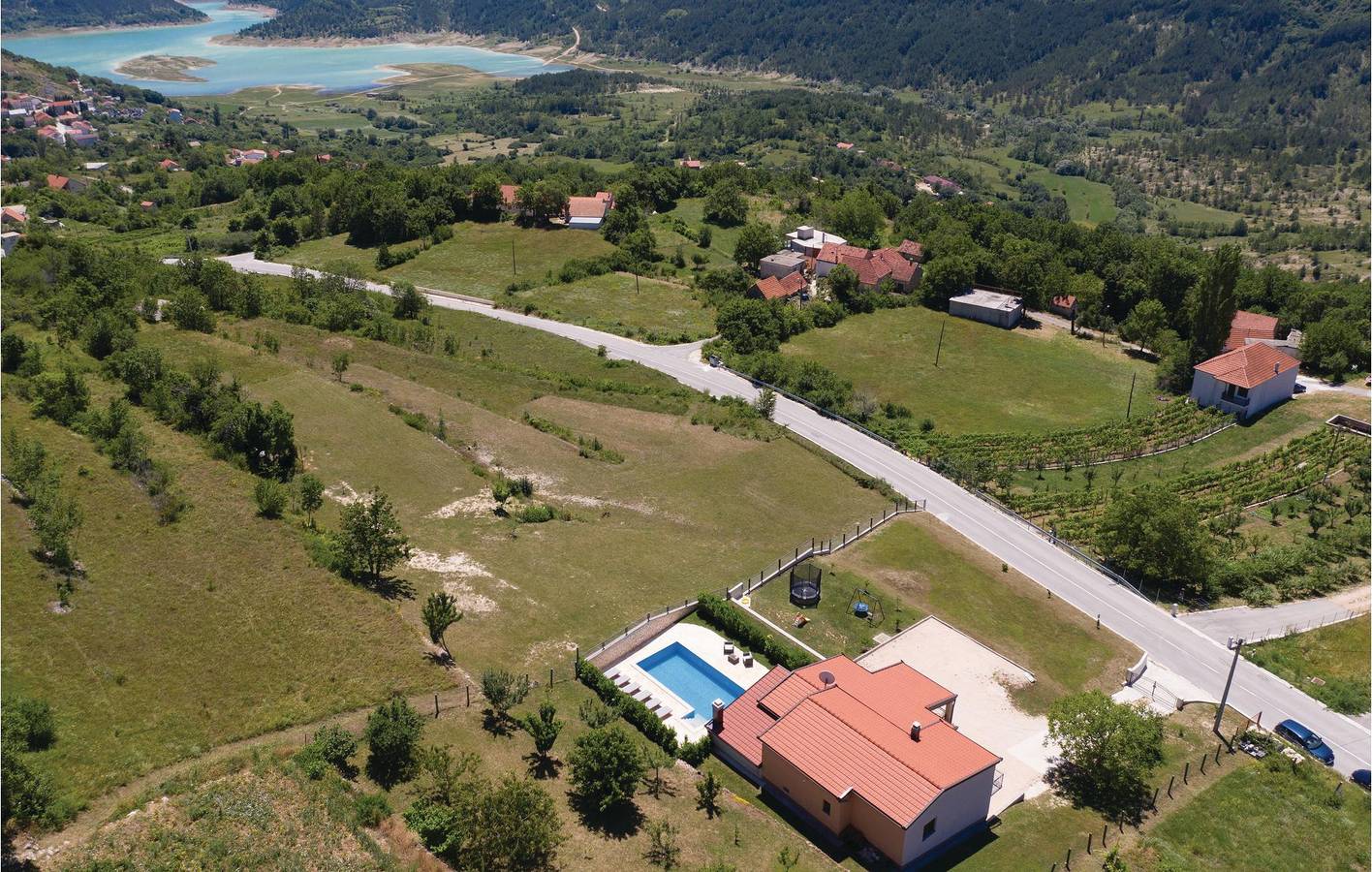 Ferienhaus für 8 Personen mit Terrasse in Makarska Riviera