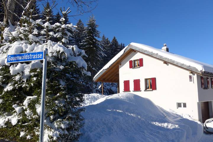 Ganze Ferienwohnung, Chalet Rehwiesli - 4.5-Zimmerwohnung in Flumserberg, Flums