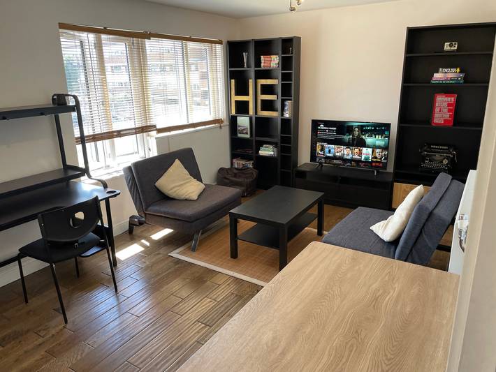 Holiday apartment for 3 people, with garden and balcony in Hackney