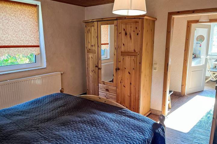 Bungalow für 5 Personen, mit Terrasse und Garten in Trassenheide - 4