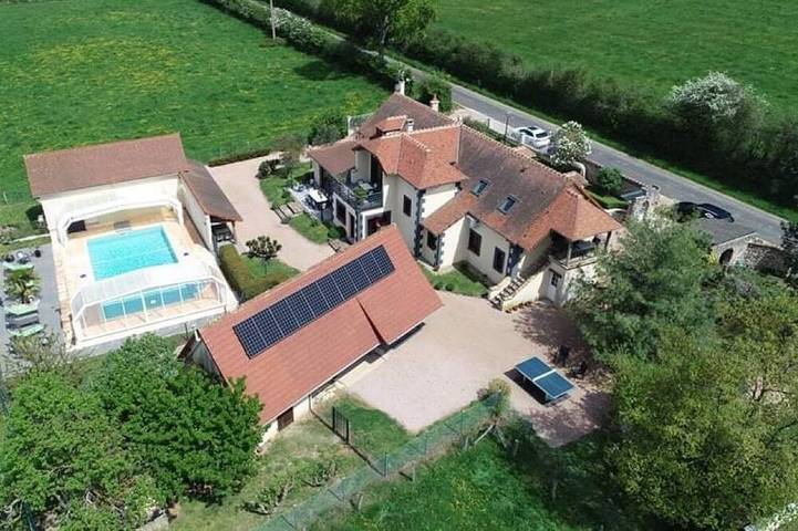 Ferienhaus für 15 Personen, mit Garten, mit Haustier in Allier