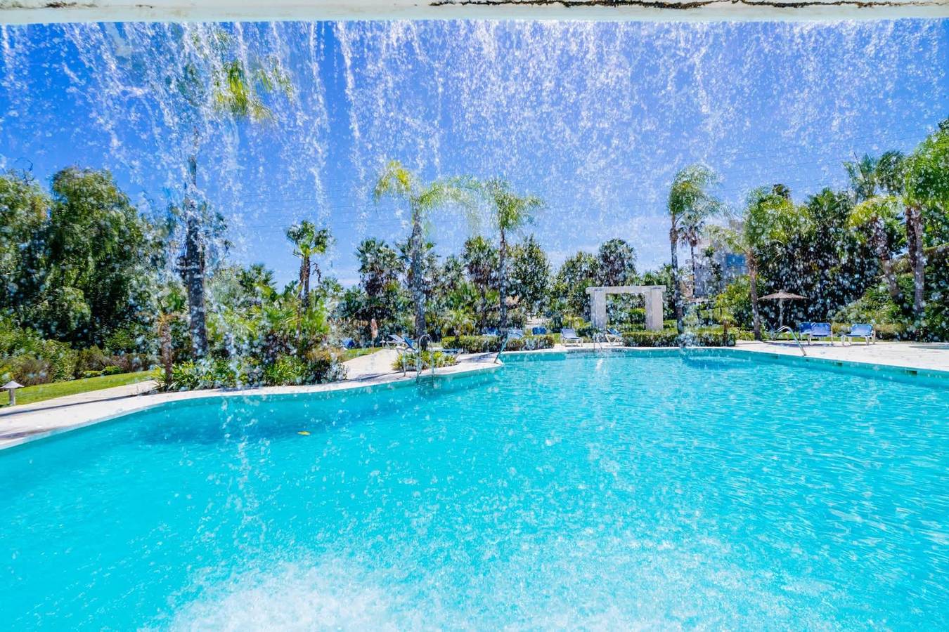 Hel lejlighed, The Lagoon Apartment- Free Unlimited Lagoon Access in Alcazaba Lagoon, Casares
