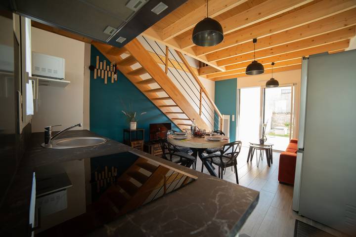 Location de vacances pour 6 personnes, avec jardin à La Jarrie