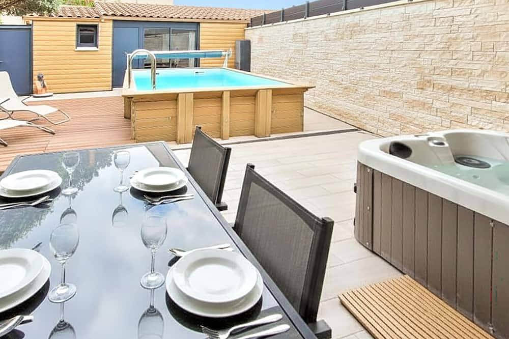 Lovely home in Jonquerettes in Jonquerettes, Vaucluse