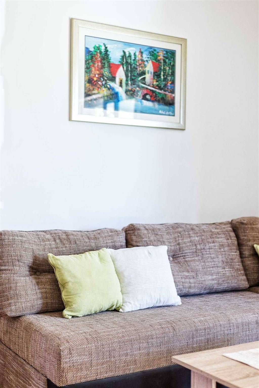 Ganze Wohnung, Perfect accommodation for larger families for eight people, Jelena G. app 1 in Srima, Šibenik-Knin