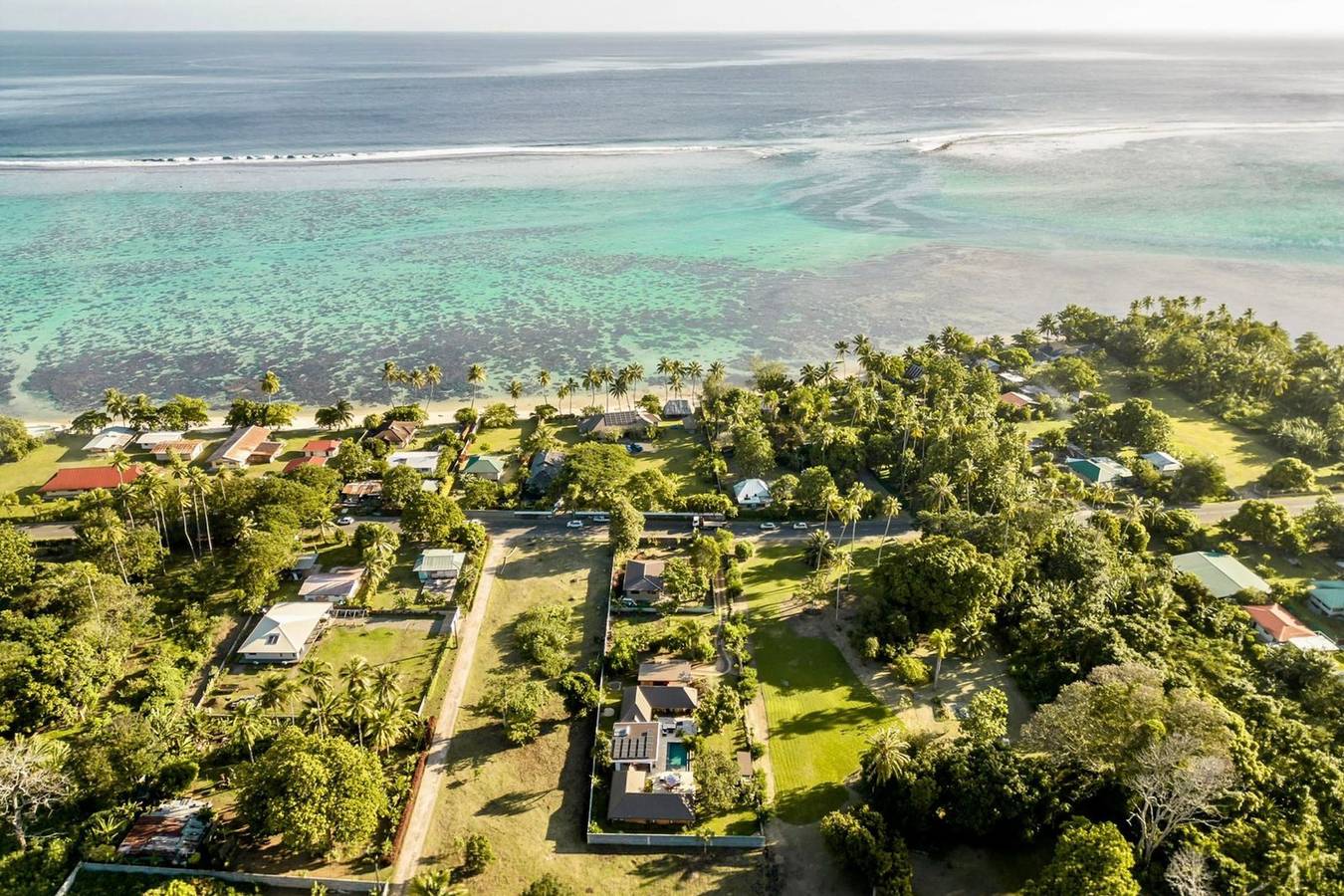 Villa Te Nunoa - Polynesian Villa w/ salt water pool in Haapiti, Mo'orea