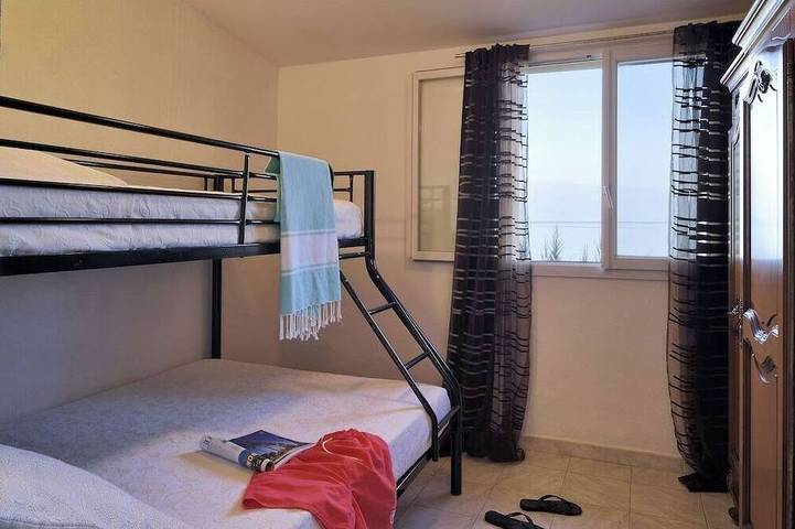 Location de vacances pour 6 personnes, avec terrasse et jardin à Occhiatana - 2