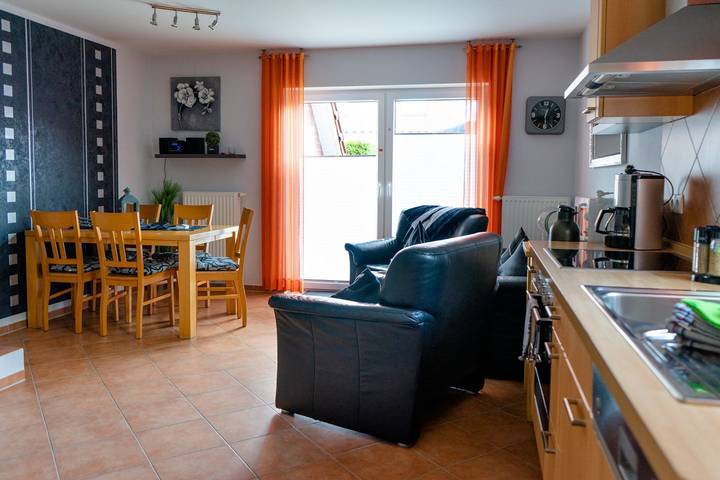 Ferienhaus für 5 Personen, mit Whirlpool und Terrasse sowie Garten und Sauna in Horumersiel
