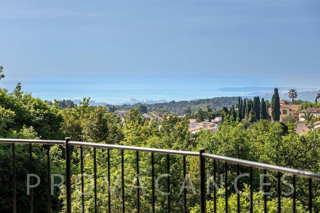 Large holiday house with pool within walking distance to Vence in Vence (Alpes Marítimos), Region de Cannes