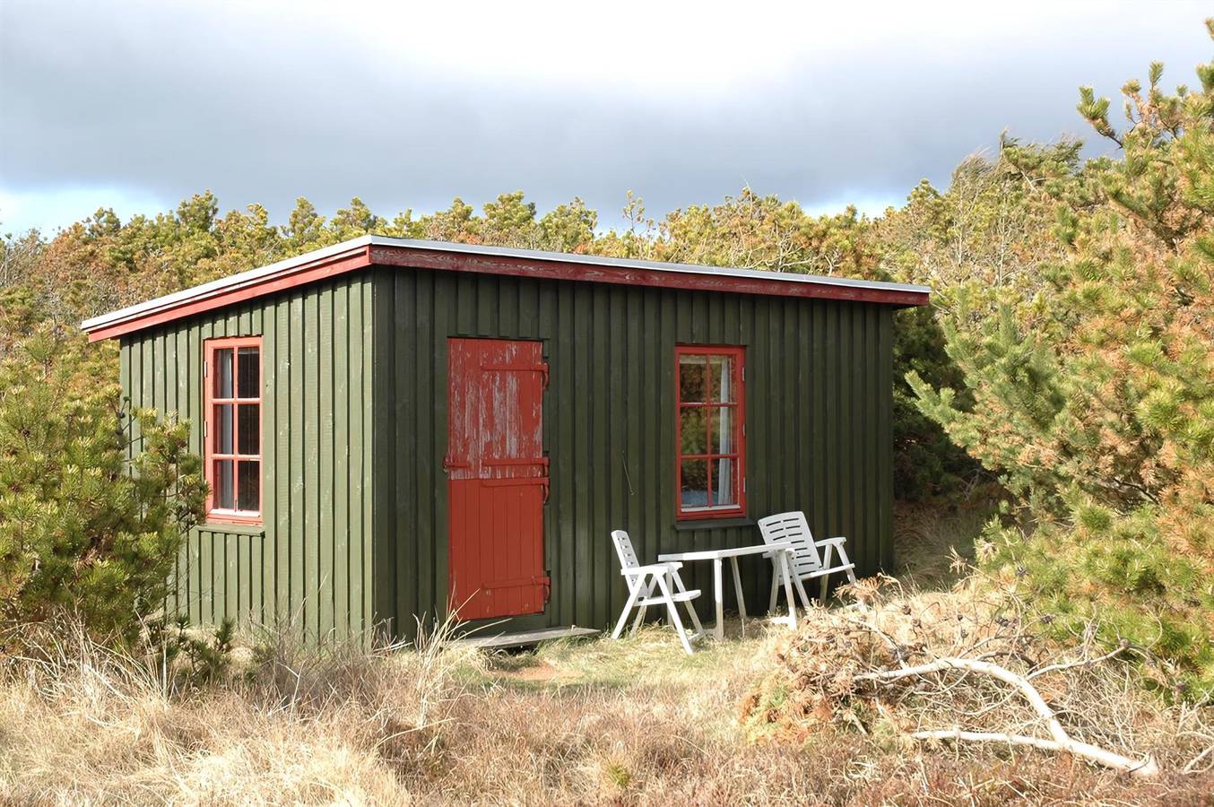 Stunning home in Oksbøl w/ 2 Bedrooms in Grærup, Varde