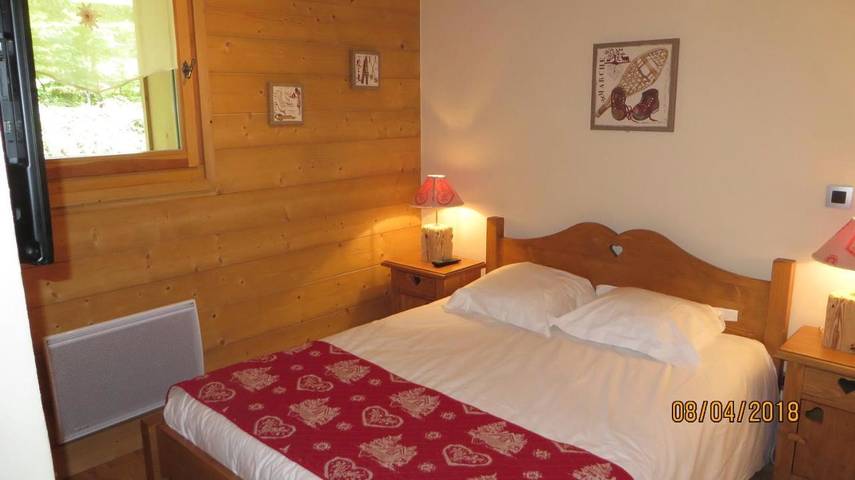 Gîte pour 6 personnes, avec vue et jardin dans Office De Tourisme Des Contamines Montjoie - 3