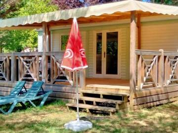 Gîte pour 4 personnes, avec piscine et terrasse, animaux acceptés à Dévillac