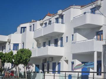 Cottage pour 2 personnes, avec bassin pour enfant ainsi que piscine et jardin dans Georgioupoli