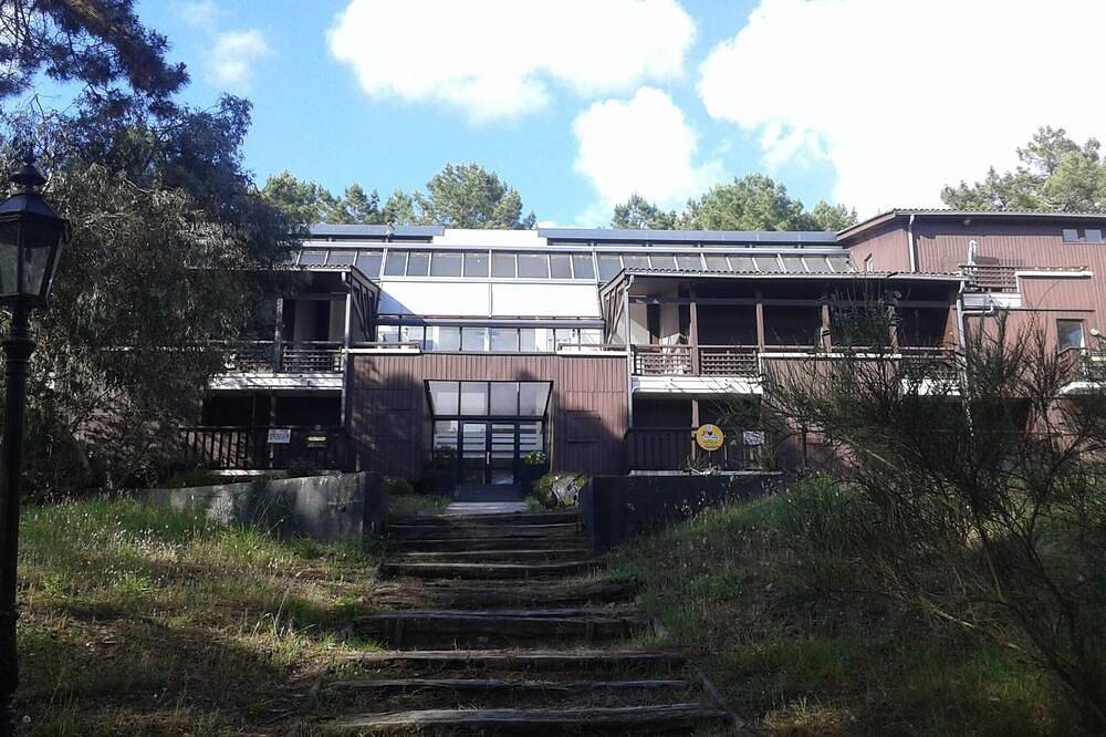 Apartamento entero, Charmant T2 Carcans Lac Proche Plage Avec Terrasse in Maubuisson, Carcans