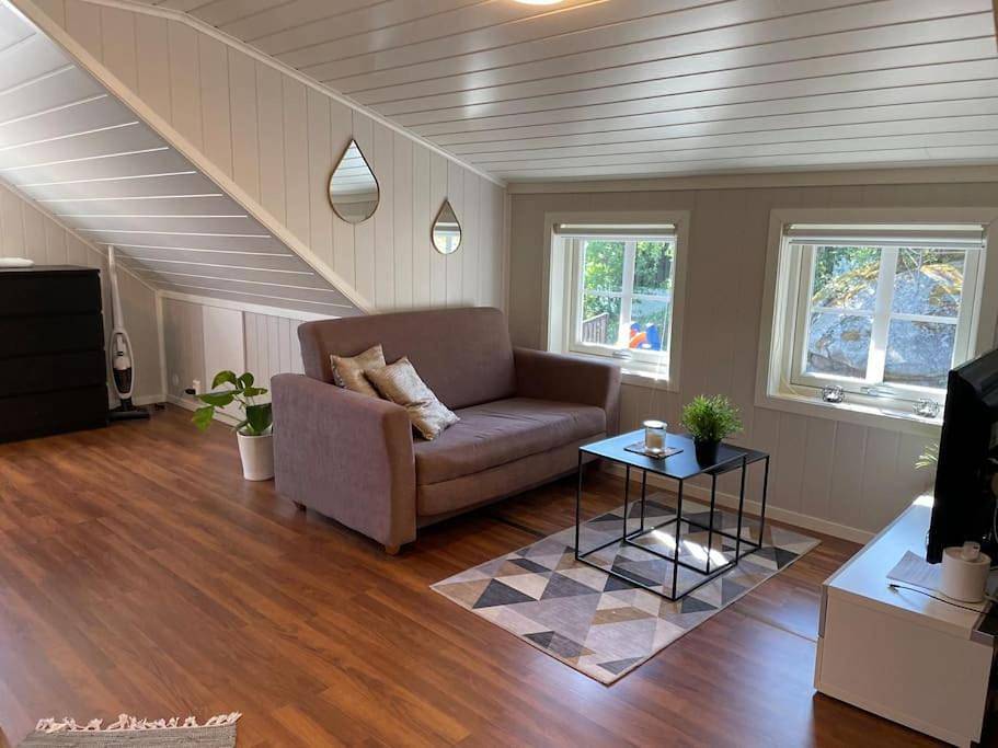 Cały apartament, Sentrumsnært studio ved Bugården in Sandefjord