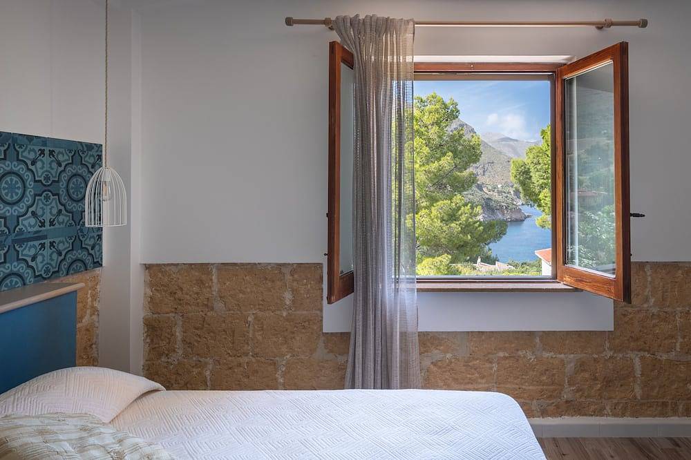 Halb freistehendes Haus in einer Villa mit privatem Pool und Meerblick. in Scopello, Castellammare del Golfo