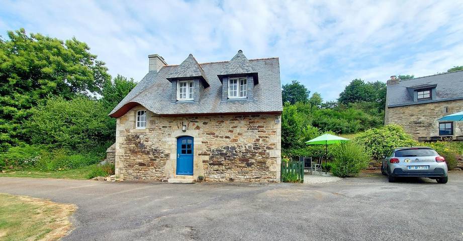 Gîte pour 5 personnes, avec Terrasse ainsi que Jardin et Piscine à Baud (mesure) - 2