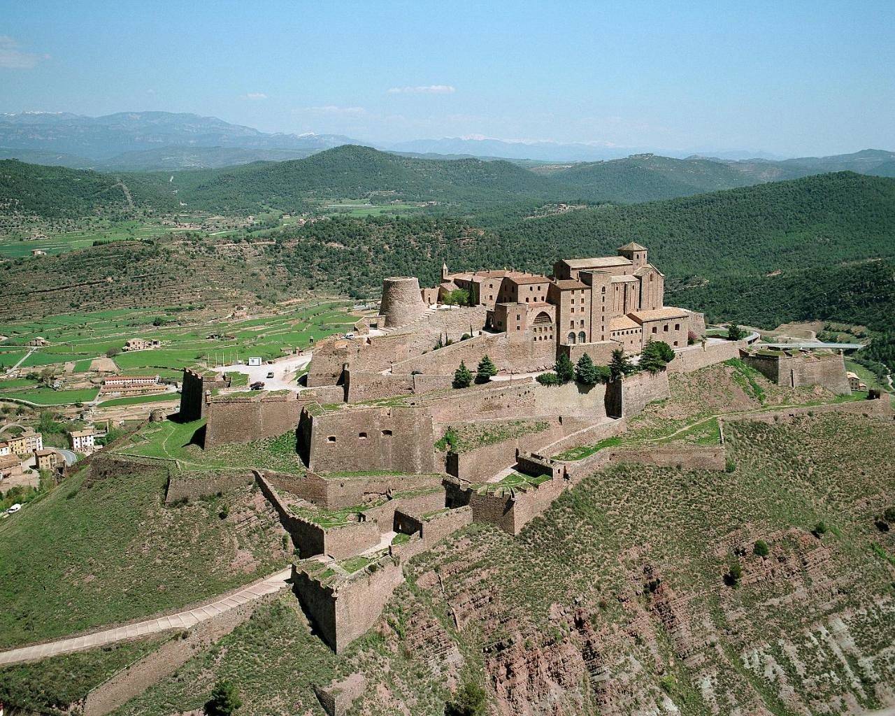 Parador de Cardona in Cardona, Pla de Bages DO