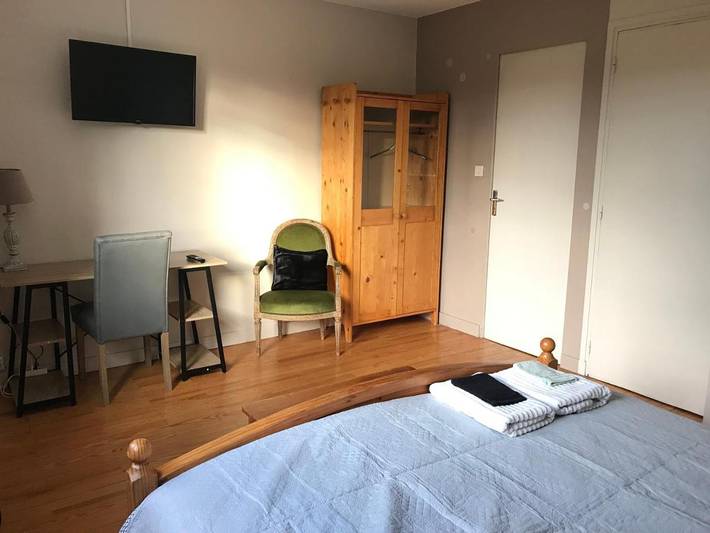 Gîte pour 2 personnes, avec jardin ainsi que piscine et jacuzzi à Albon - 2