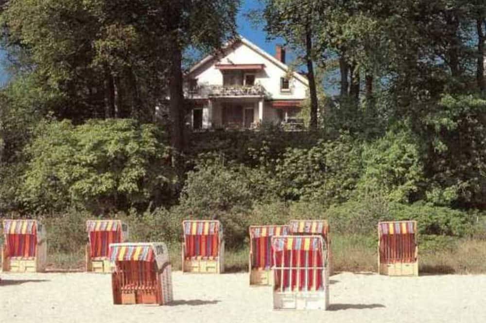 Haus am Hang 10 Betriebs Gmbh & Co.Kg - 3-Raum Fewo, 80 m², Balkon, Meerblick in Scharbeutz, Ostholstein