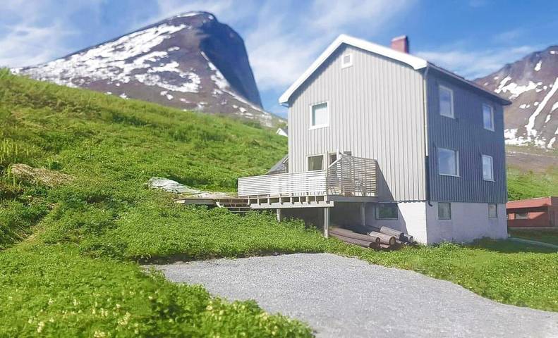 Ferienhaus für 6 Personen, mit Ausblick und Garten in Senja - 3