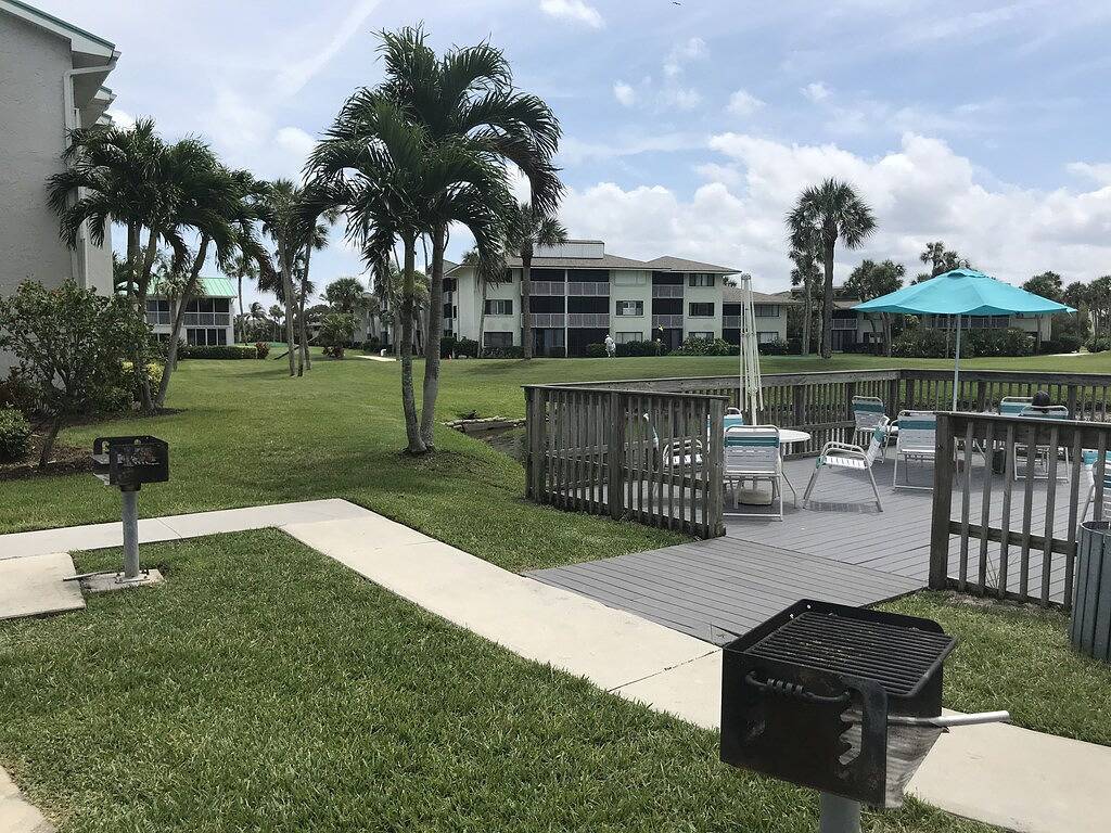 Ganze Wohnung, Oceanfront 2 Br Condo! Panoramic Ocean Views From Living Room And Bedrooms in Fort Pierce, Hutchinson Island