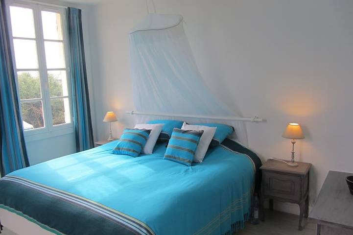 Location de vacances pour 10 personnes, avec jardin à Larée - 2