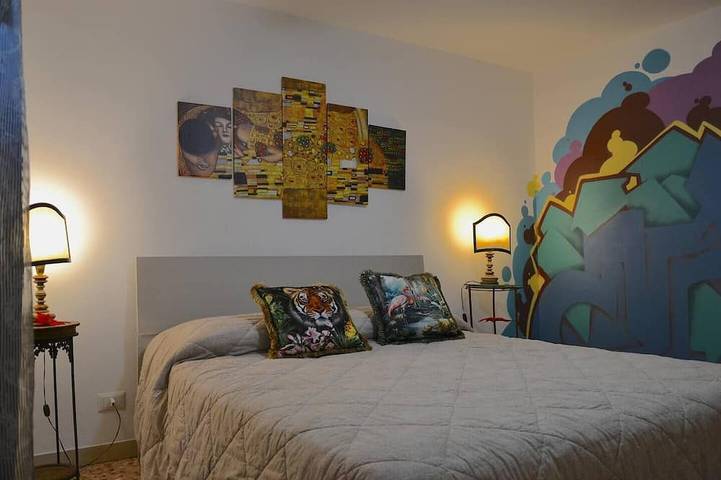 Appartamento intero, La casa di Manu. A un minuto dalla stazione del treno/autobus, vicino al centro. in Montecatini Terme, Provincia di Pistoia