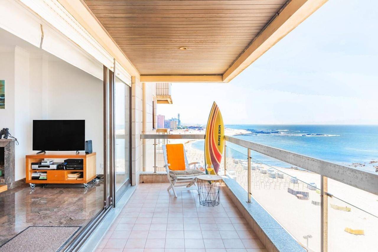 Apartamento inteiro, ☀ Povoa Sunset Views in Aver-o-Mar, Amorim e Terroso, Distrito do Porto