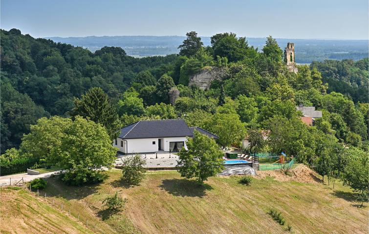 Ferienhaus für 7 Personen, mit Garten und Terrasse sowie Ausblick - 1