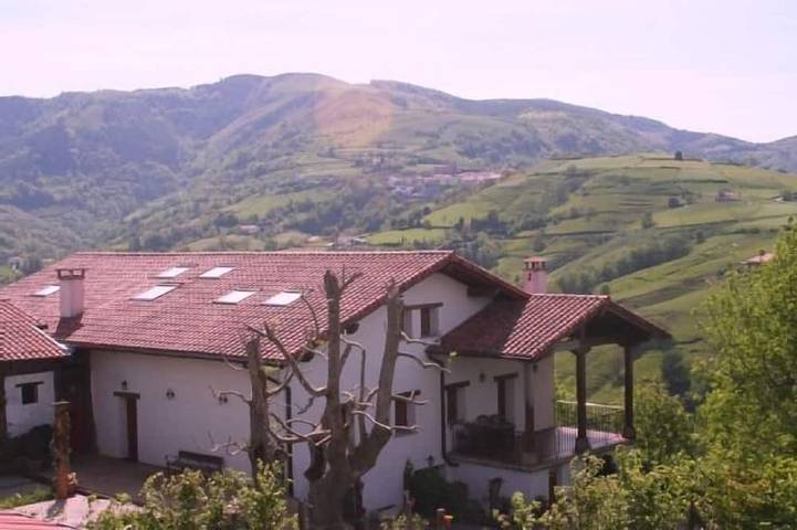 Casa rural para 4 personas, con jardín y balcón - 1