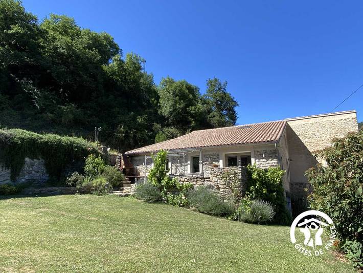 Gîte pour 14 personnes, avec sauna ainsi que jardin et piscine à Bouisse - 4